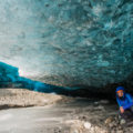 In einer Eishöhle des Vatnajökull