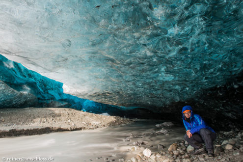 In einer Eishöhle des Vatnajökull