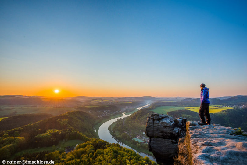 Rainer auf dem Felsen im Osten des Lilienstein rund 200 m über dem Elbtal